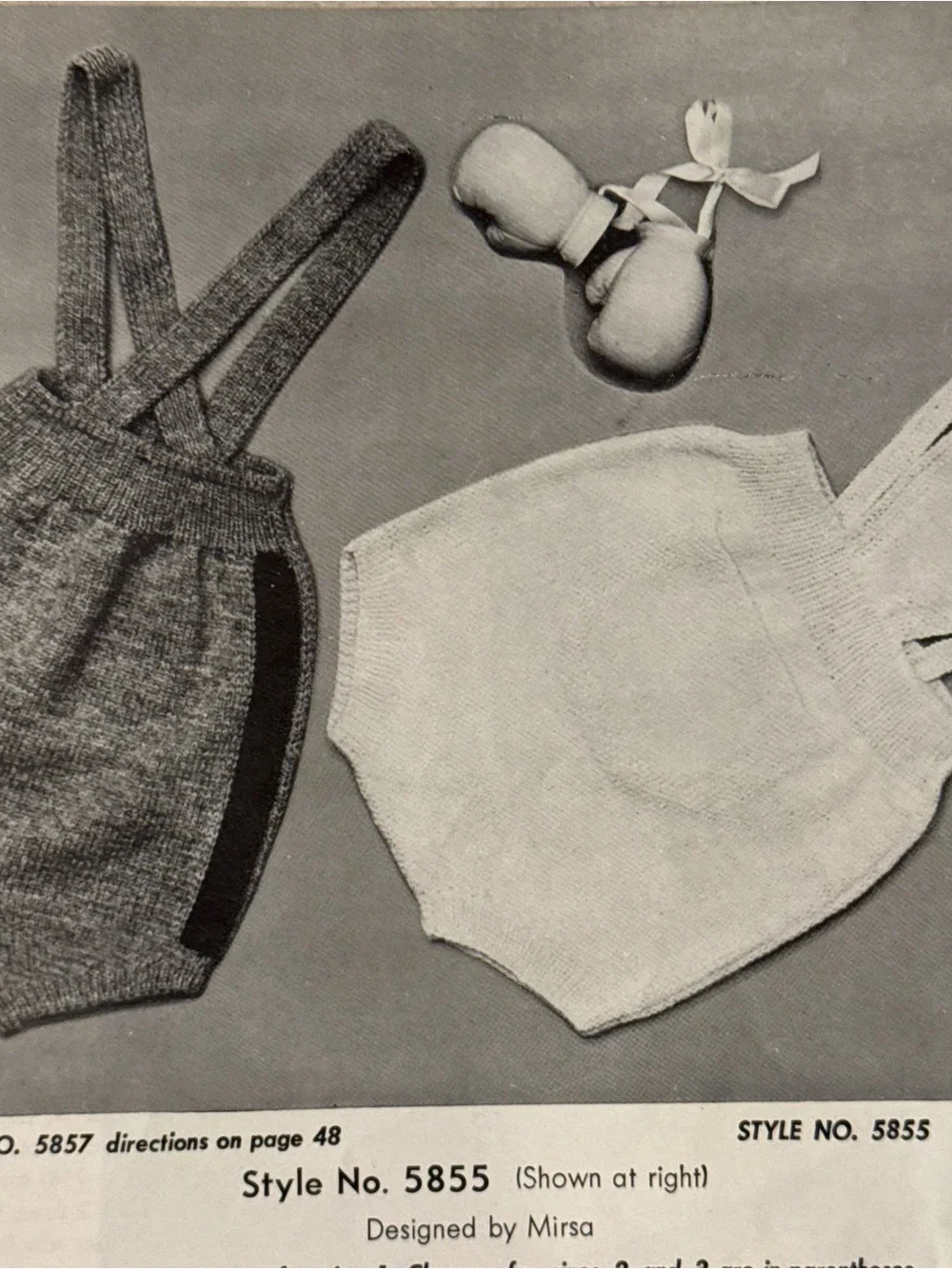 1957 BERNAT Handicrafter Book Hand Knot Fashion Patterns for Babies